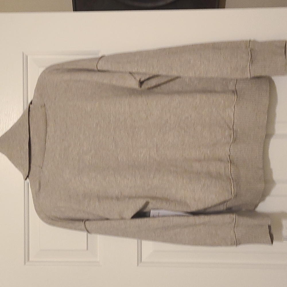 Sweater - Picture 6 of 6